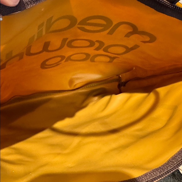 The Medium Brown Bag Bloomingdale’s Zip Closure - Picture 5 of 7